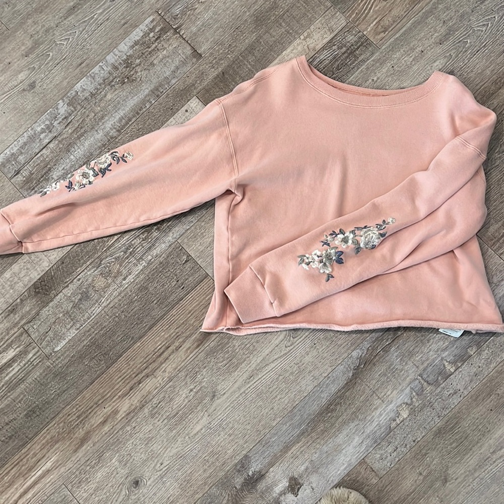Abercrombie & Fitch Pink Floral Embroidered Crew Neck Sweatshirt